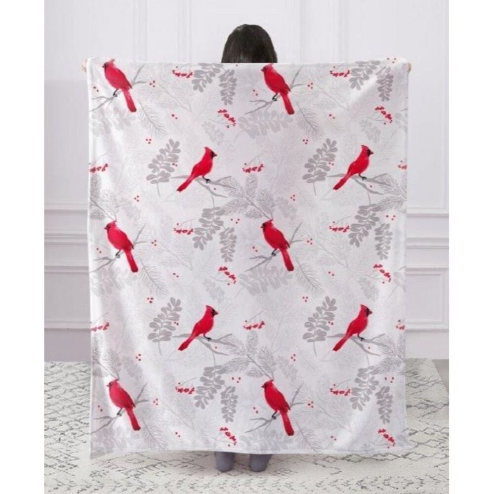 New Cardinals Bird Design Plush Gift Throw Blanket Cardinal Red Birds Soft NIP - Picture 2 of 4